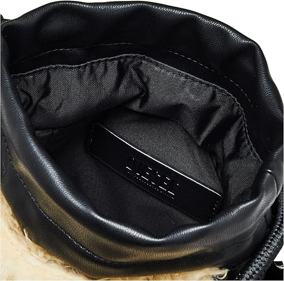 archive DIESEL ファーショルダーバッグ DIESEL（ディーゼル）の「レディース フェイクファー ショルダー